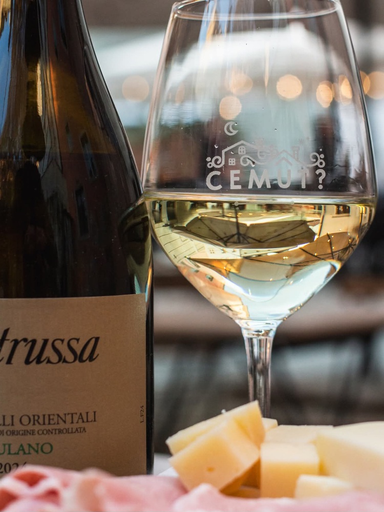 Incisione su Divino Bianco